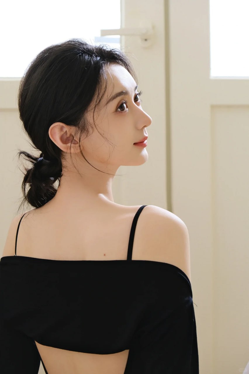 魔兽美女玩家COS蓝龙泰蕾苟萨 魔兽世界泰蕾苟萨坐骑